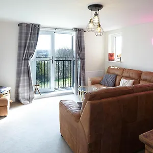 Host & - The Cinder Track Hideaway Apartment
